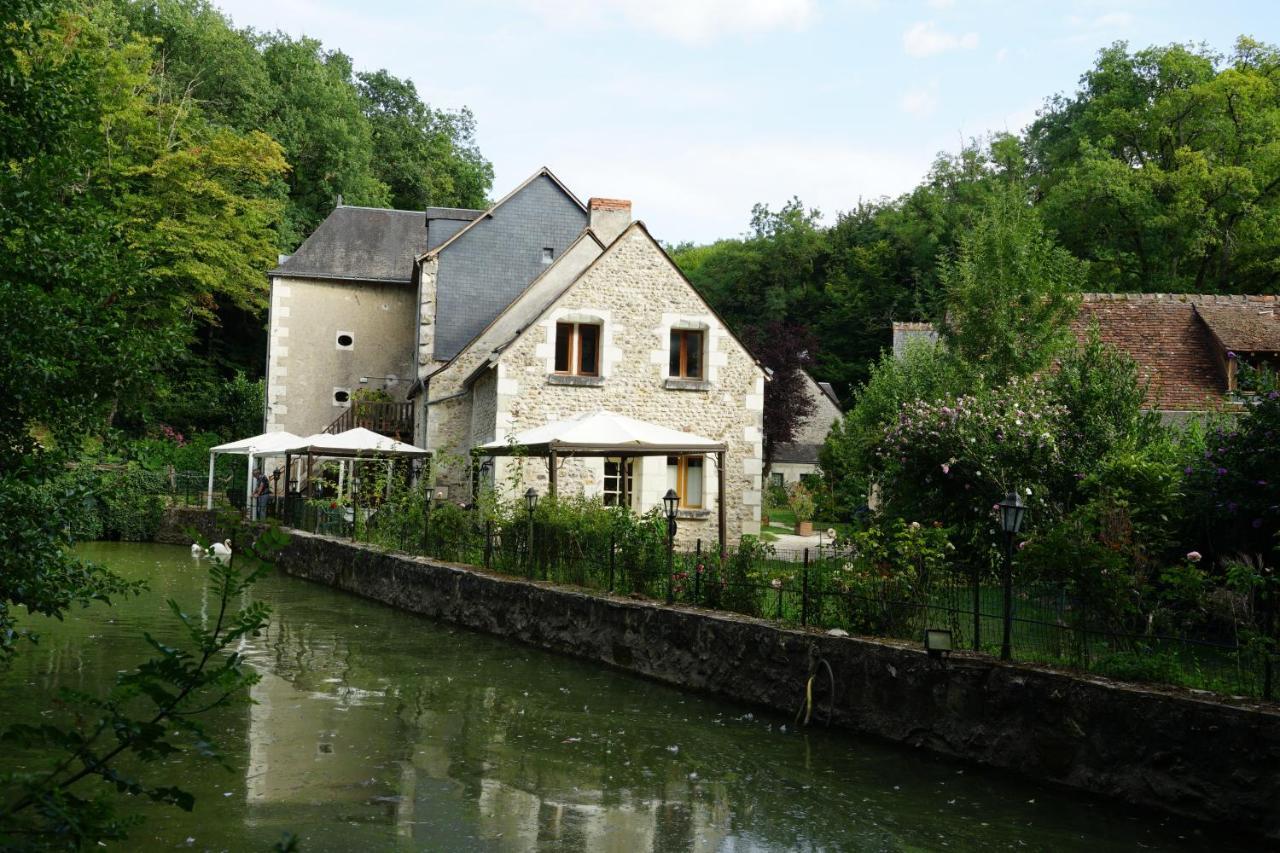 Le Moulin De La Planche Bed & Breakfast Cerelles Екстериор снимка